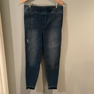Spanx Released Hem Distressed Jeggings in size 1X